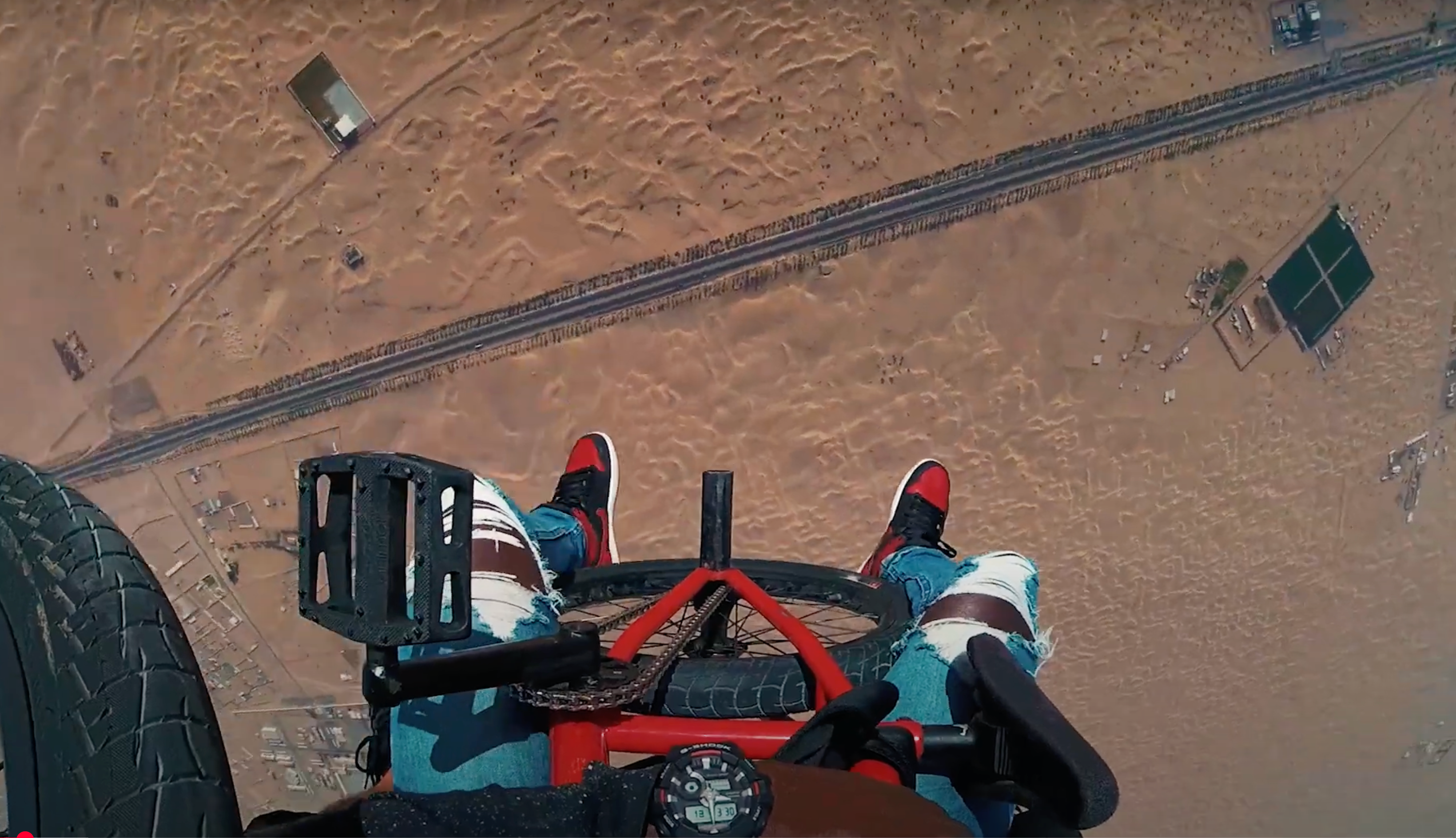 Load video: GO - Dubai | NIGEL SYLVESTER